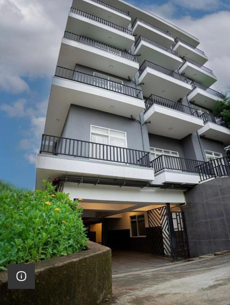 Appartamento Avenue Nuwara Eliya Esterno foto